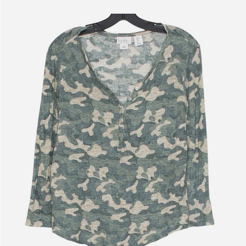 Nicole Miller Green and Cream Camo Long Sleeve Linen Top